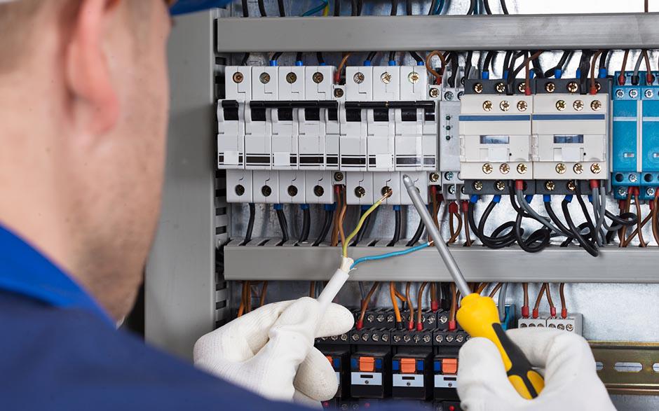 tarif horaire d'un électricien Jouy-le-Moutier