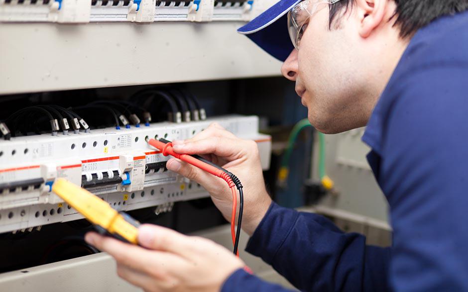 tarifs électricien Saint-Arnoult-en-Yvelines